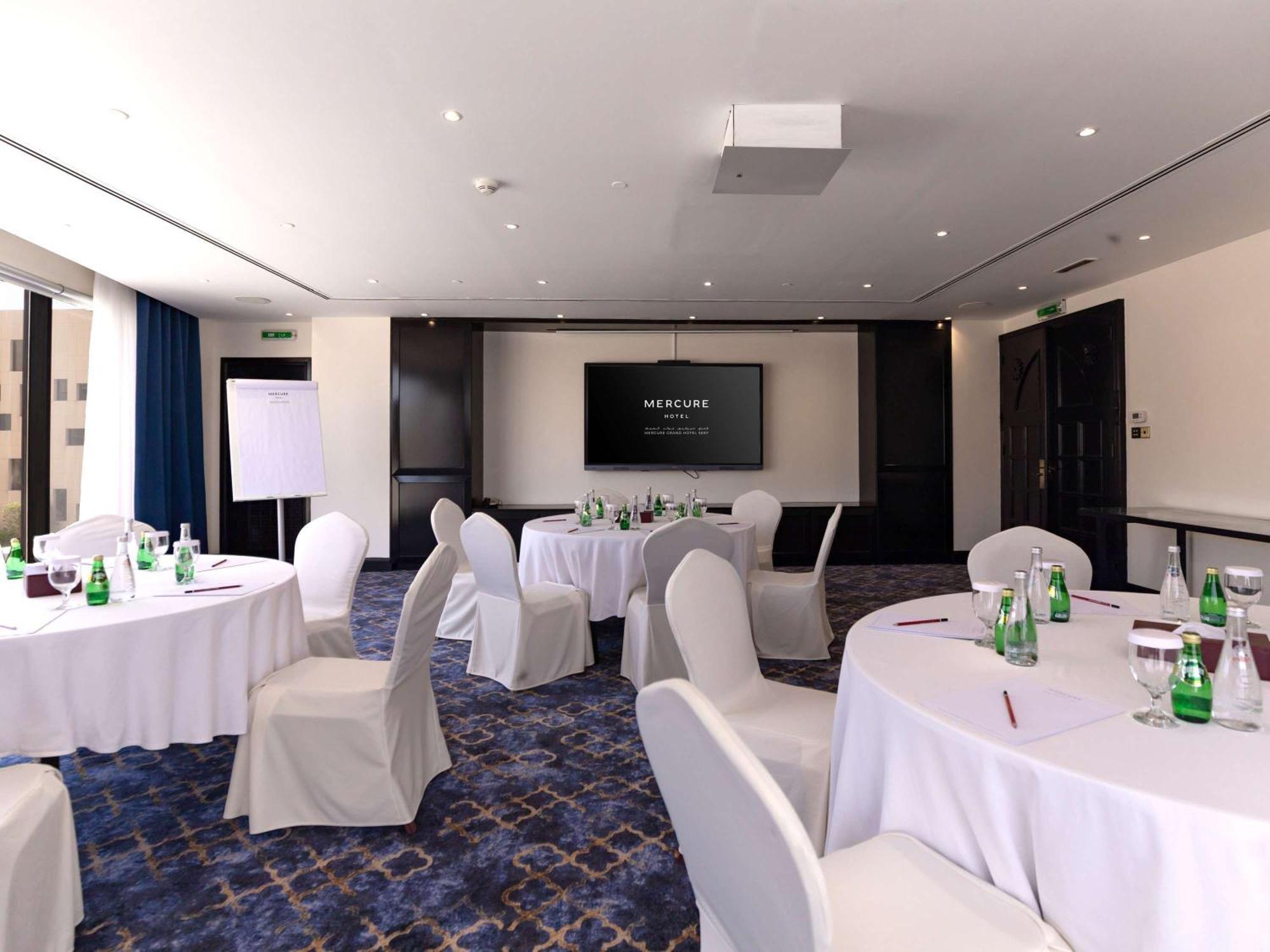 Mercure Grand Hotel Seef - All Suites Manama Eksteriør billede