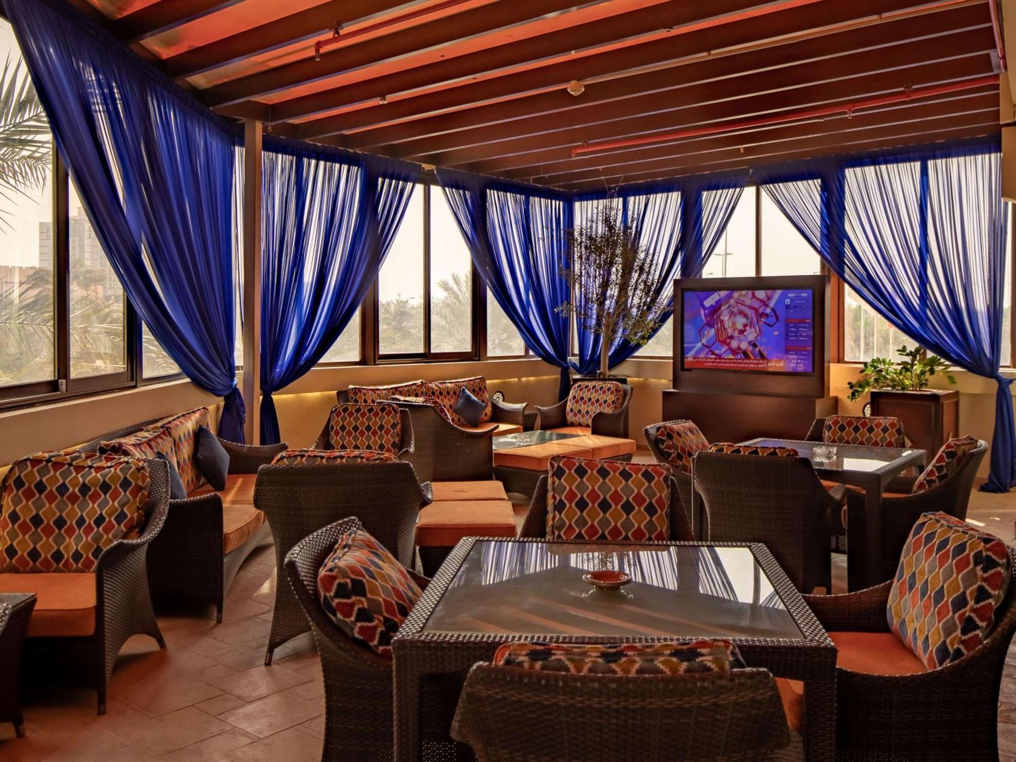 Mercure Grand Hotel Seef - All Suites Manama Eksteriør billede